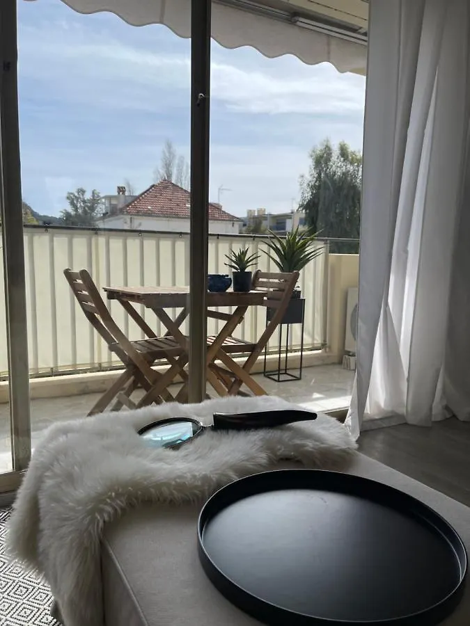 Cozy Studio On The Beach Antibes