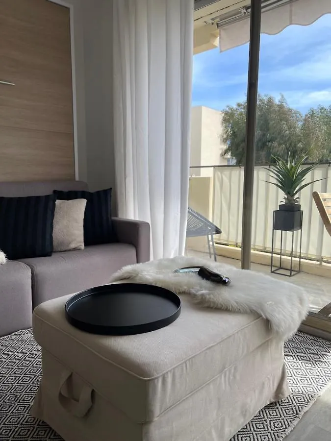 公寓 Cozy Studio On The Beach 昂蒂布